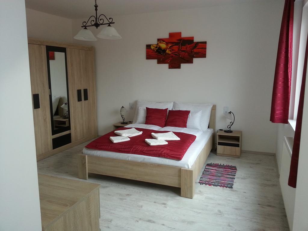 Downtown Apartment Miskolc Exteriör bild