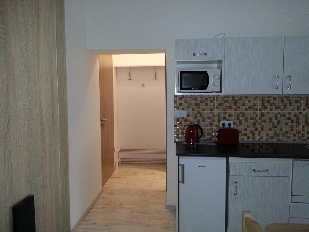 Downtown Apartment Miskolc Exteriör bild