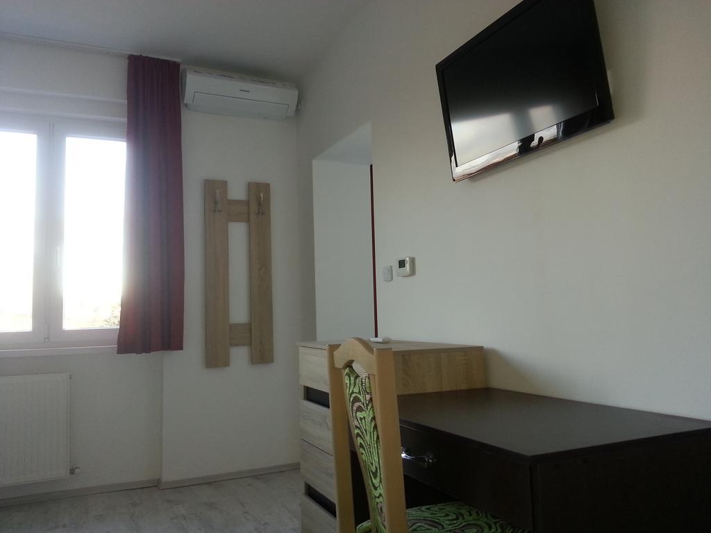 Downtown Apartment Miskolc Exteriör bild